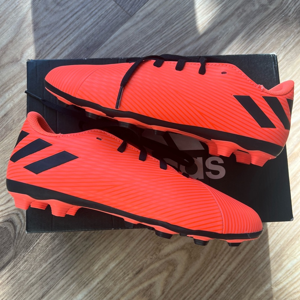 NIB Adidas Men's Nemeziz 19.4 Firm Ground Soccer Shoe 5